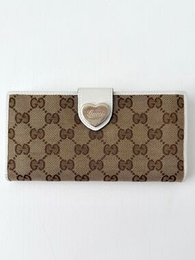 GUCCI | GG Canvas Heart Flap Wallet Beige White Monogram Logo Y2K